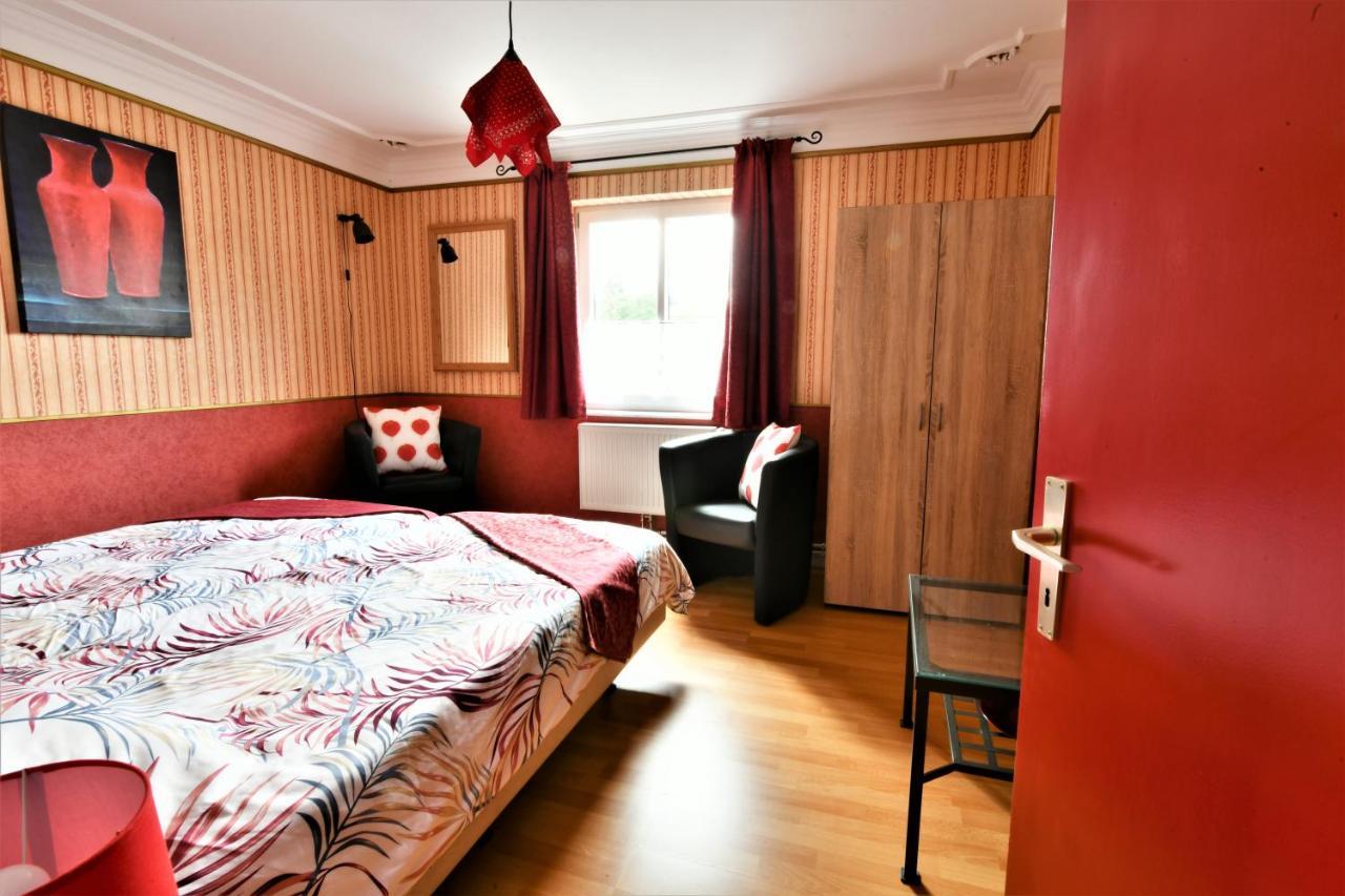 Um Die Ecke Apartment Manderscheid Exterior foto