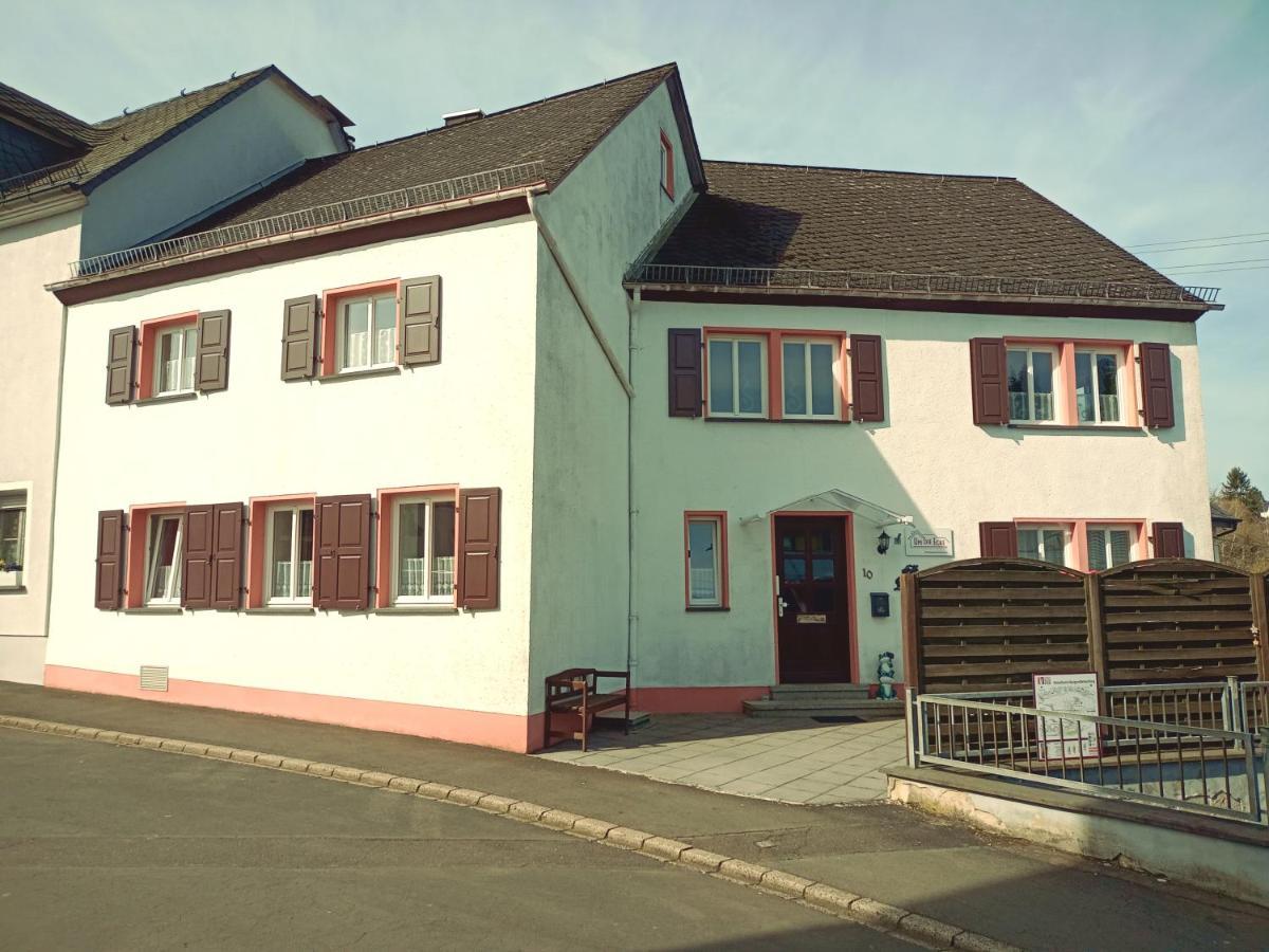 Um Die Ecke Apartment Manderscheid Exterior foto